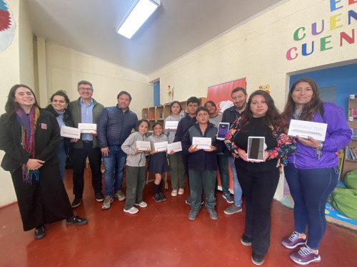 Andina refuerza programa de Bibliotecas Digitales en escuelas del Camino Internacional