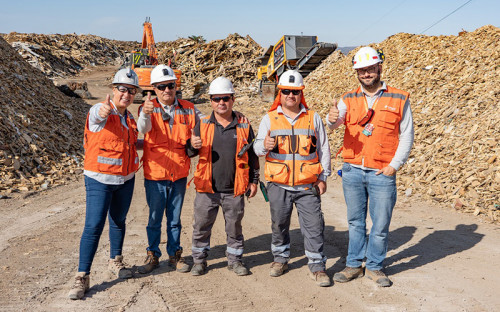 Codelco El Teniente transforma residuos de madera en energía eléctrica para comunidad de San Francisco de Mostazal