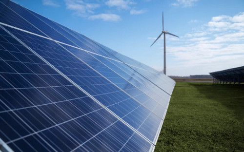 UAI promueve novedosa pasantía internacional sobre energía renovable en Dubai