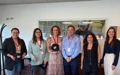 Finning junto a Inspiring Girls llegan al sur de Chile para promover habilidades STEM en niñas