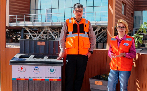 Entregan equipamiento de eco-madera para Parque Sustentable Paatcha de Ministro Hales