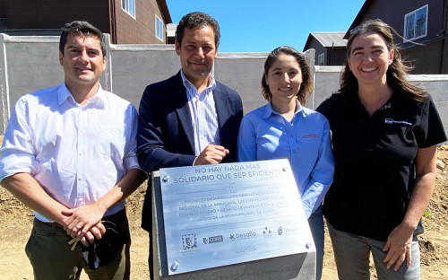 Gobierno Regional, Consejo Minero y Desafío Levantemos Chile celebran la entrega de 48 viviendas junto a familias de Purén y Vilcún