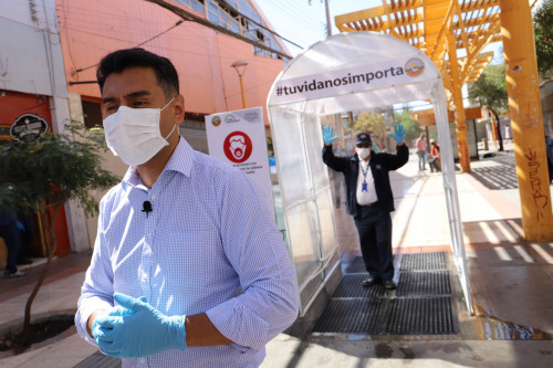 Municipio de Calama instala túneles sanitizadores en la comuna