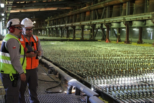Minera licita servicio integral lavado de ropa y equipos de trabajo