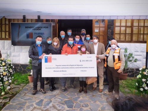 Benefician con más de $200 millones a pequeños mineros de la Región de Valparaíso