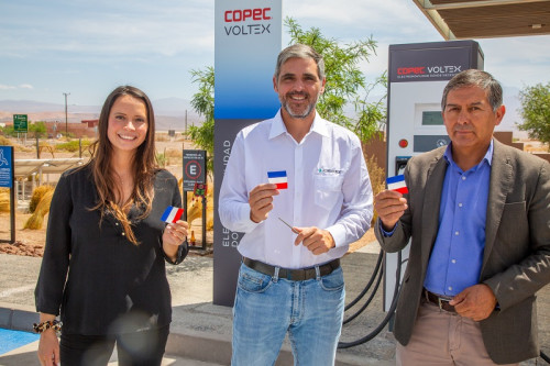 Inauguran la primera electrolinera de carga rápida en San Pedro de Atacama