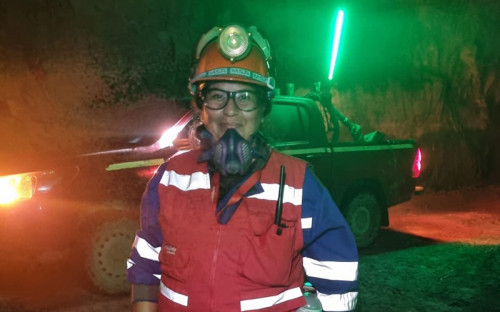 Día Internacional de la Mujer: De la banquetería a la minería, la historia de esfuerzo de una madre soltera