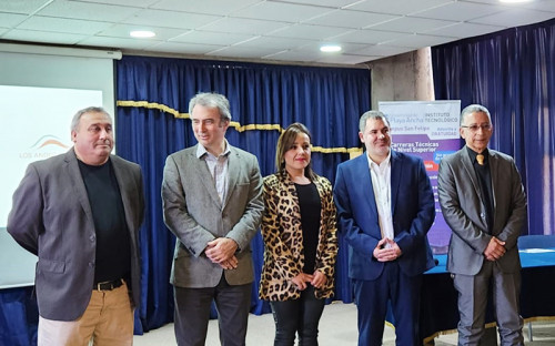 Minera Vizcachitas y CCM-Eleva promoverán capacitación de docentes TP en la Región de Valparaíso