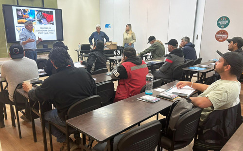 Enami inicia proceso de reconversión laboral para trabajadores de la Fundición Paipote