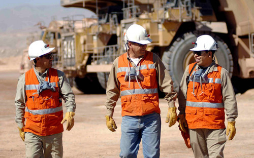 Cerca del 42% de las y los trabajadores mineros proyecta ganar hasta 3 millones de pesos a 2026