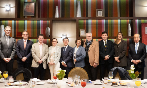 Expomin proyecta los ejes de su Congreso 2025 junto a ministra Aurora Williams y líderes de compañías mineras