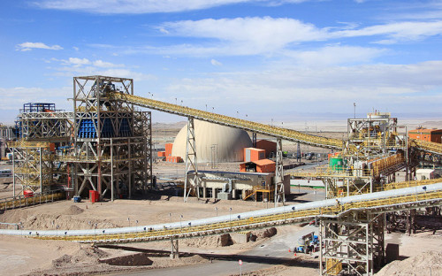 Codelco y trabajadores de Ministro Hales logran acuerdo anticipado en negociación colectiva